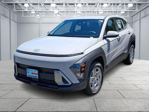 Cyber Gray Metallic 2026 Hyundai KONA SE