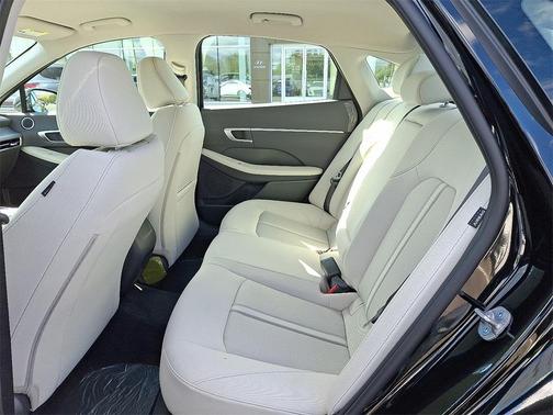 2026 Hyundai SONATA SEL