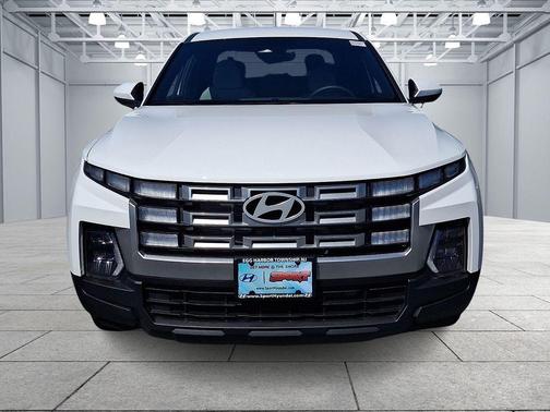 Atlas White 2027 Hyundai SANTA CRUZ SE