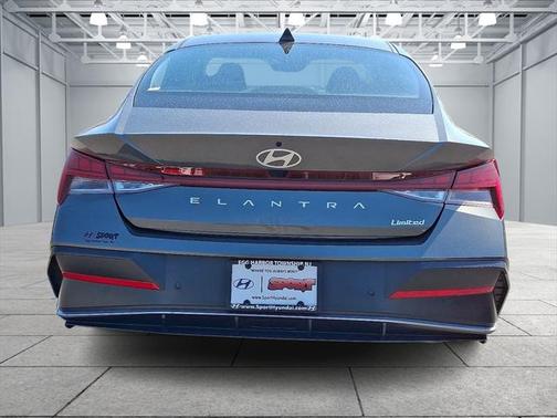 2024 Hyundai ELANTRA Limited