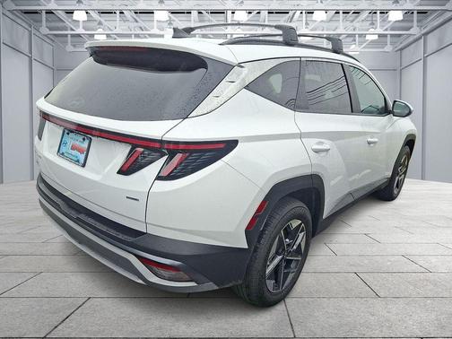 Serenity White Pearl 2026 Hyundai TUCSON SEL Premium