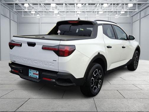 Atlas White 2024 Hyundai SANTA CRUZ SEL