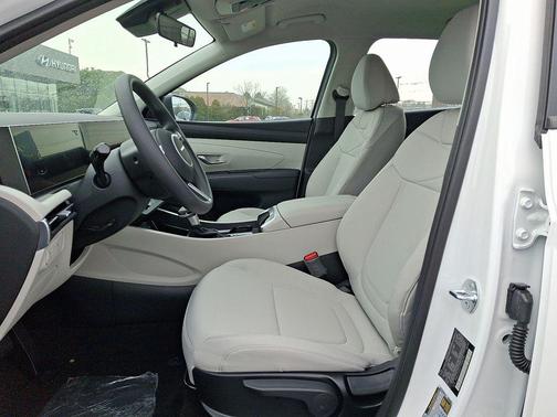 Serenity White Pearl 2026 Hyundai TUCSON SE