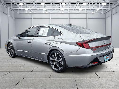 2022 Hyundai SONATA SEL Plus