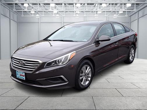2017 Hyundai SONATA SE