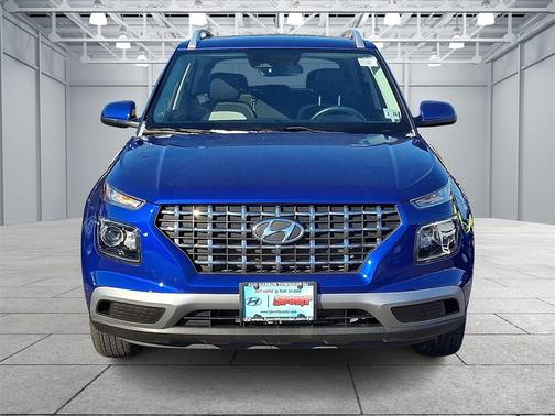 2023 Hyundai VENUE SEL