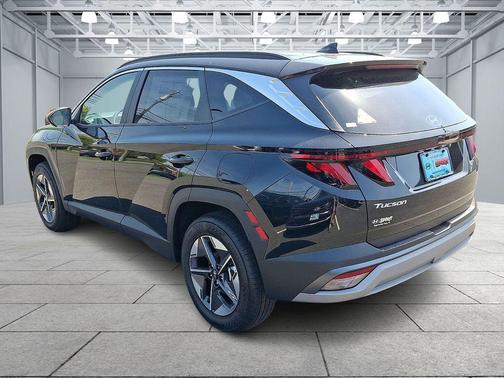 Phantom Black 2026 Hyundai TUCSON SEL