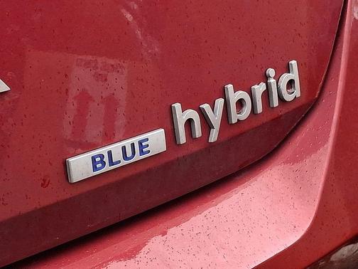 2023 Hyundai ELANTRA HEV Blue