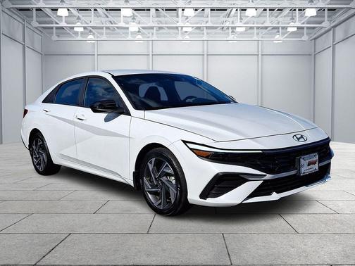 2025 Hyundai ELANTRA Sport