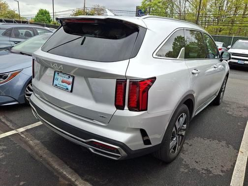 Silky Silver 2023 Kia Sorento Hybrid EX