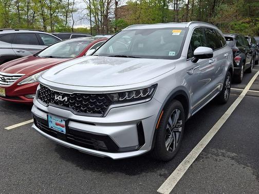 Silky Silver 2023 Kia Sorento Hybrid EX