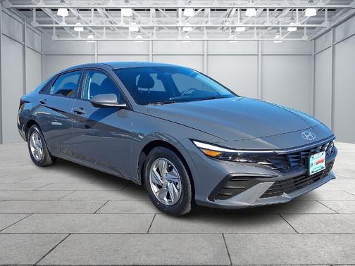Ecotronic Gray 2026 Hyundai ELANTRA SE Sedan