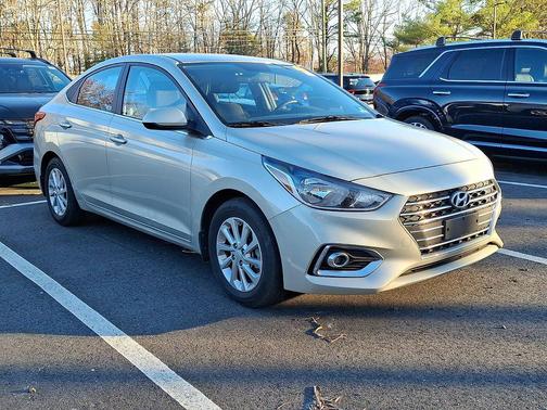 Linen Beige 2020 Hyundai Accent SEL