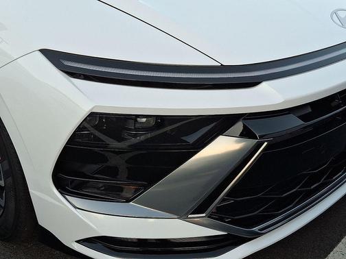 2026 Hyundai SONATA Hybrid SE