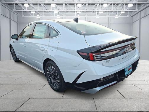 2026 Hyundai SONATA Hybrid SE