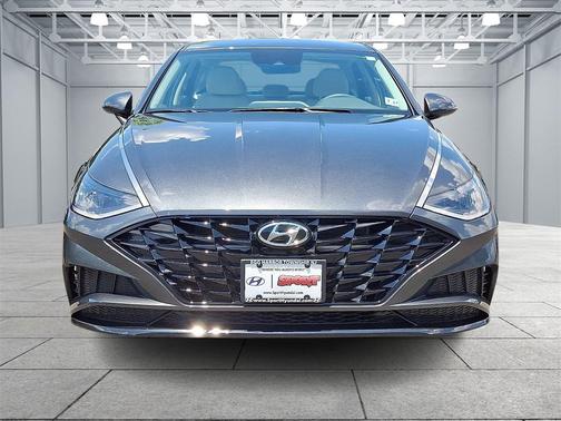 2022 Hyundai SONATA SEL