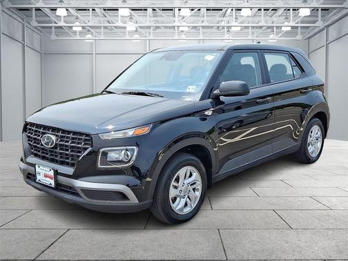 2022 Hyundai VENUE SE
