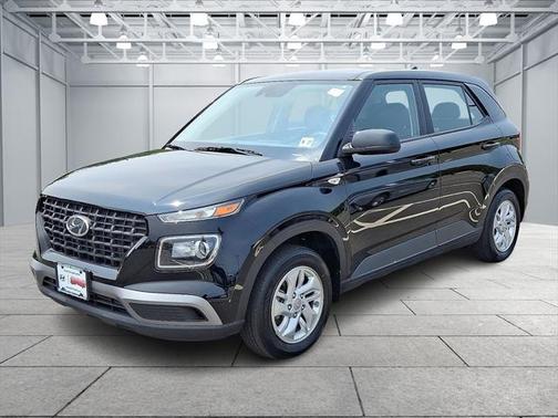 2022 Hyundai VENUE SE