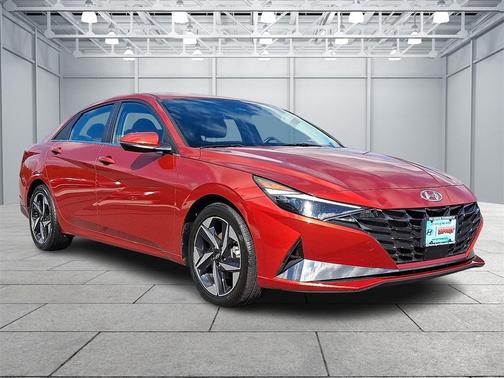 2022 Hyundai ELANTRA Limited