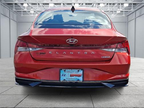 2022 Hyundai ELANTRA Limited
