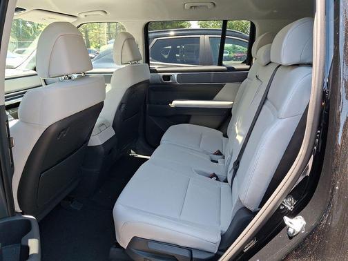 Phantom Black 2026 Hyundai SANTA FE SE