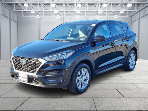 Black Noir Pearl 2019 Hyundai TUCSON SE