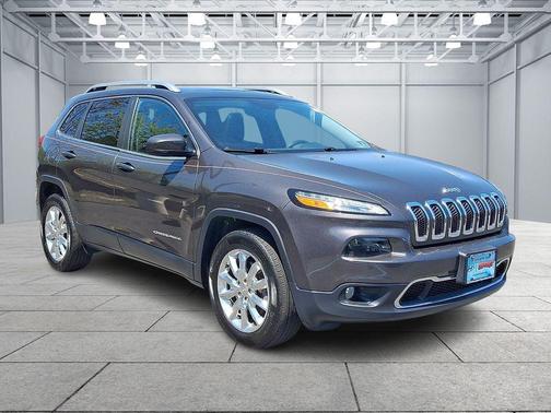 Granite Crystal Metallic Clearcoat 2017 Jeep Cherokee Limited
