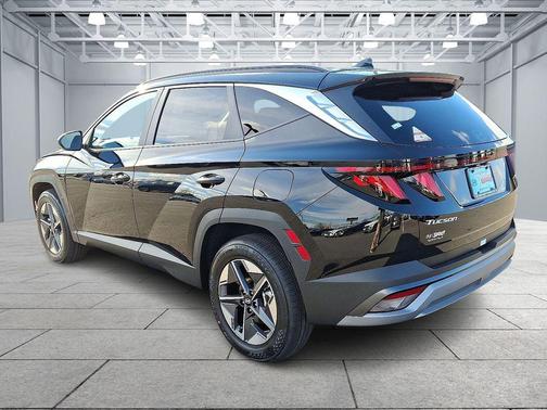 Phantom Black 2026 Hyundai TUCSON SEL