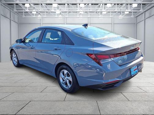 Electric Shadow 2021 Hyundai ELANTRA SE