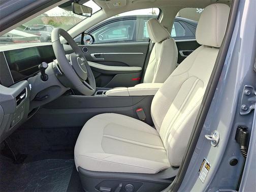2026 Hyundai SONATA SEL