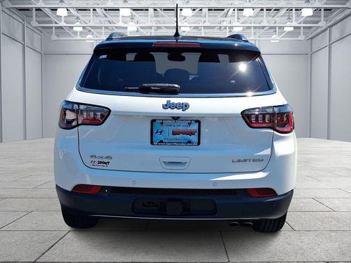 White Clearcoat 2021 Jeep Compass Limited
