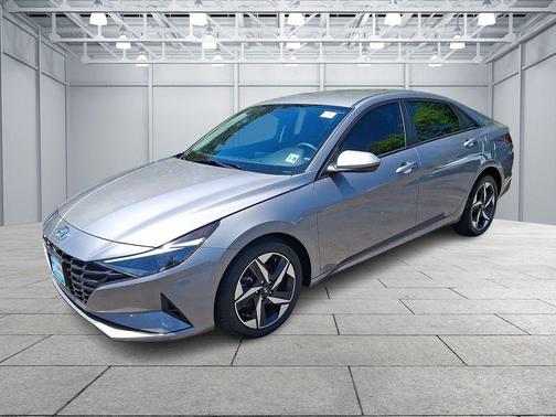 Fluid Metal 2023 Hyundai ELANTRA SEL