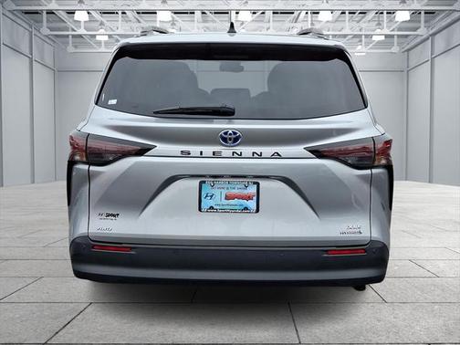 2023 Toyota Sienna XLE 7 Passenger
