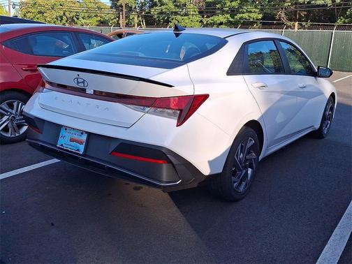 2025 Hyundai ELANTRA Sport