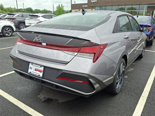 2025 Hyundai ELANTRA Sport