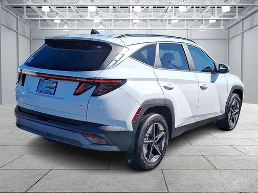 2026 Hyundai TUCSON SEL Convenience