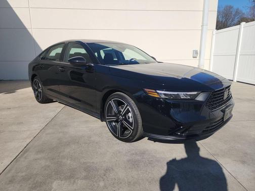 Crystal Black Pearl 2026 Honda Accord SE
