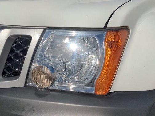Photo 5 of 48 of 2015 Nissan Xterra PRO-4X