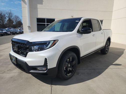 Platinum White Pearl 2026 Honda Ridgeline Black