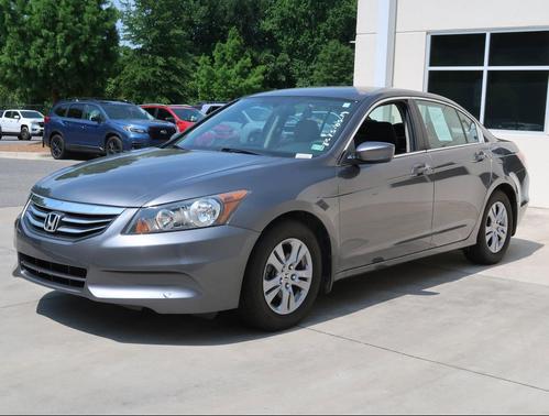 Alabaster Silver Metallic 2011 Honda Accord SE