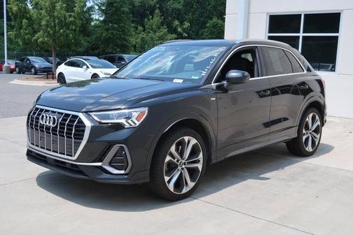 2020 Audi Q3 45 S line Prestige