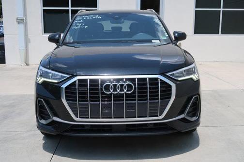 2020 Audi Q3 45 S line Prestige