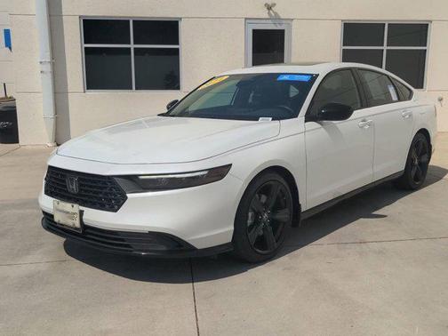 Platinum White Pearl 2024 Honda Accord Hybrid Sport-L