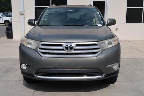 2011 Toyota Highlander SE