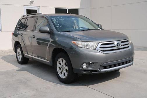 2011 Toyota Highlander SE