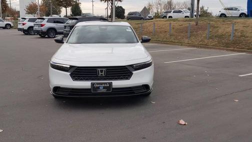 Platinum White Pearl 2026 Honda Accord Hybrid Sport-L