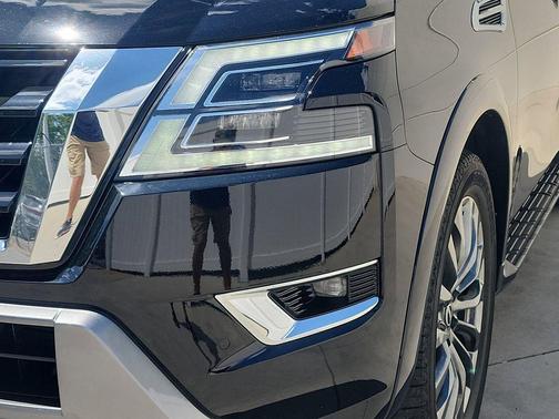 Super Black 2023 Nissan Armada Platinum 4WD