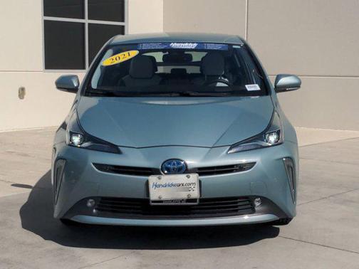 2021 Toyota Prius XLE