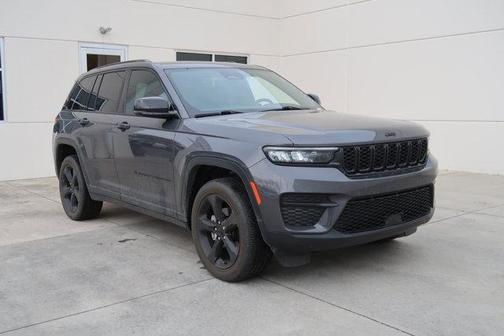 2023 Jeep Grand Cherokee Altitude