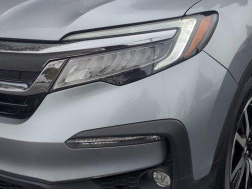 2021 Honda Pilot Touring 8-Passenger